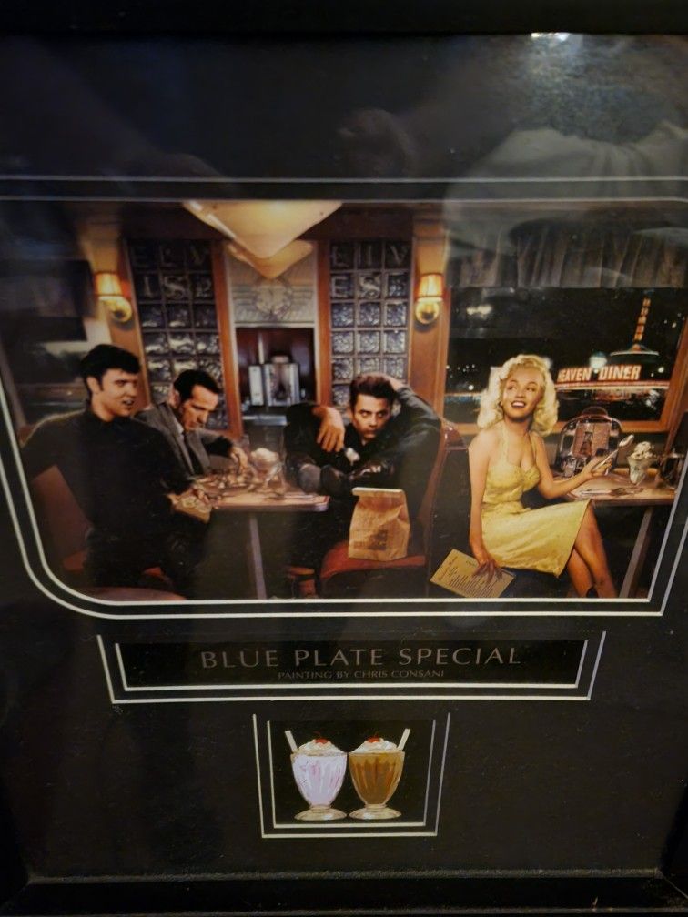 "Blue Plate" Wall Hanging Decor