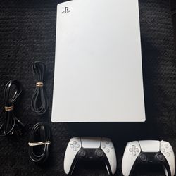 PS5 Disc Edition Bundle – 2 Controllers + Cooling Stand + Games