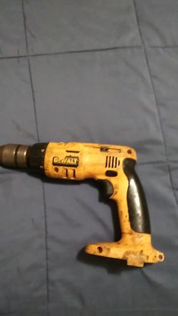 DeWalt 1/2" VSR Cordless Adjustable Clutch Hammer Drill 14.4