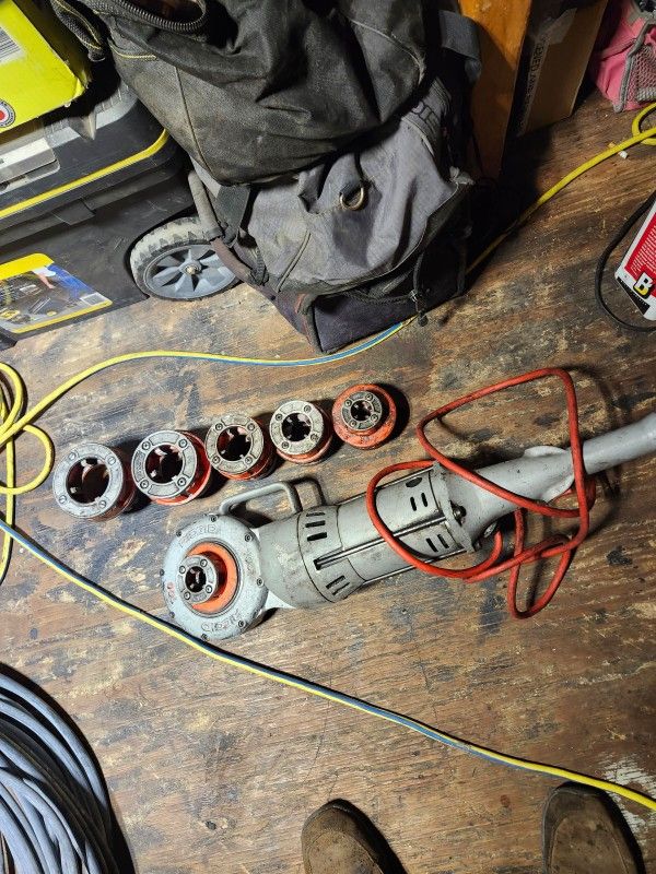 Rigid 700 plus dyes
1/2 in. - 2 in.
Plus rigid pump oiler