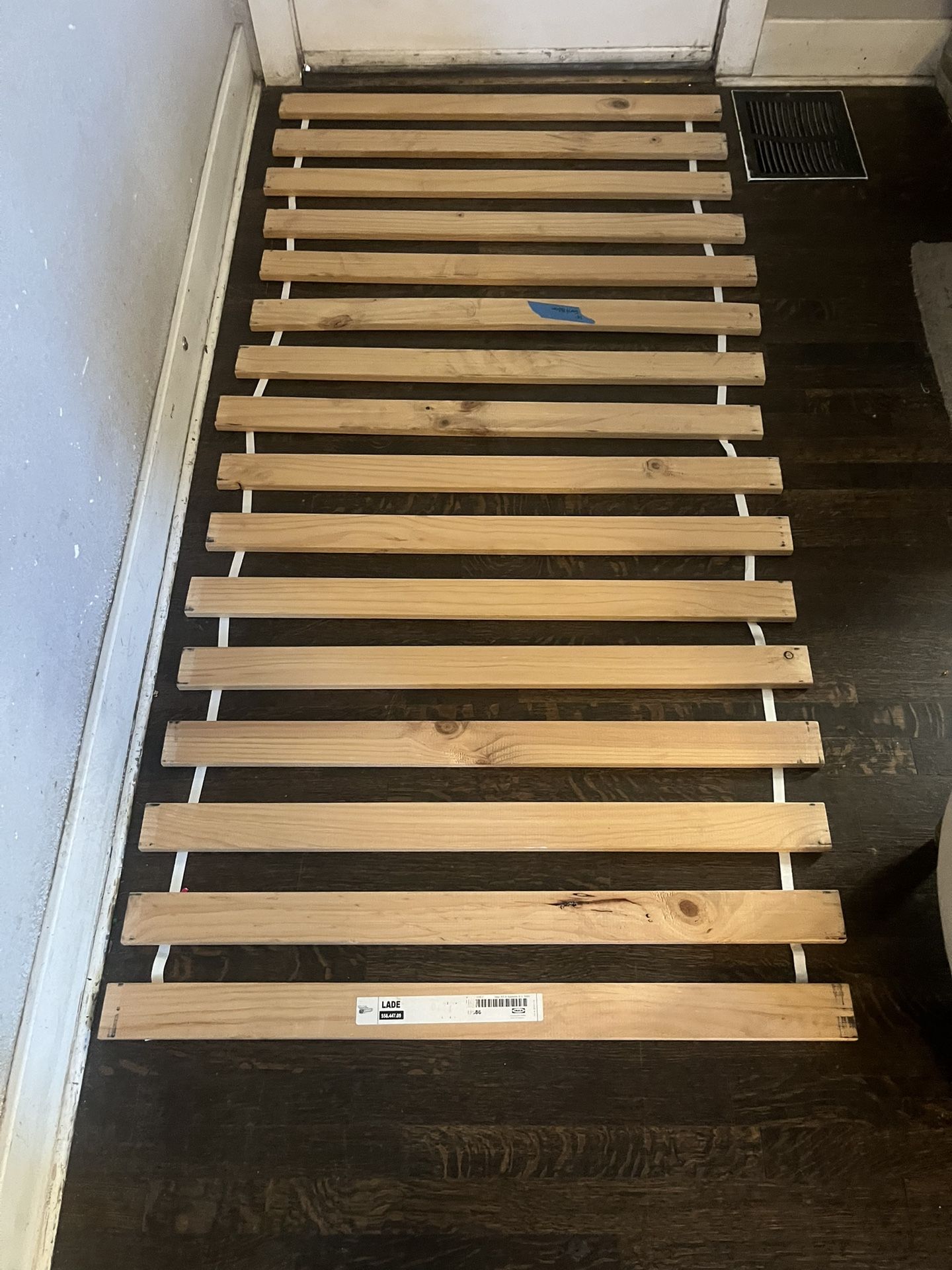 Solid Twin Slat - 38”x75”