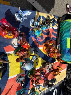 Skylanders with bag