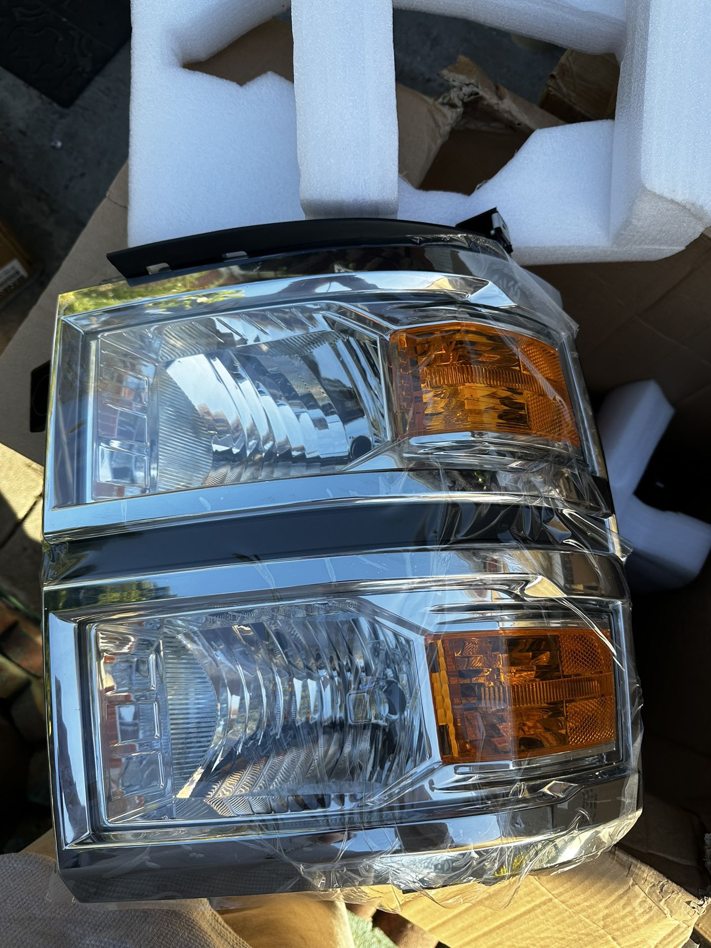 Chevy Silverado Headlight Year 2014-2015