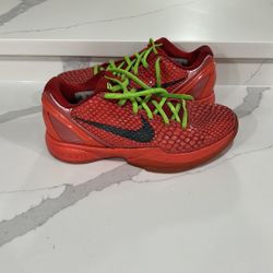 Kobe 6 Reverse Grinches Size 5.5