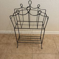 Multi Use-Versatile Metal Stand