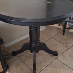 Black Round Table