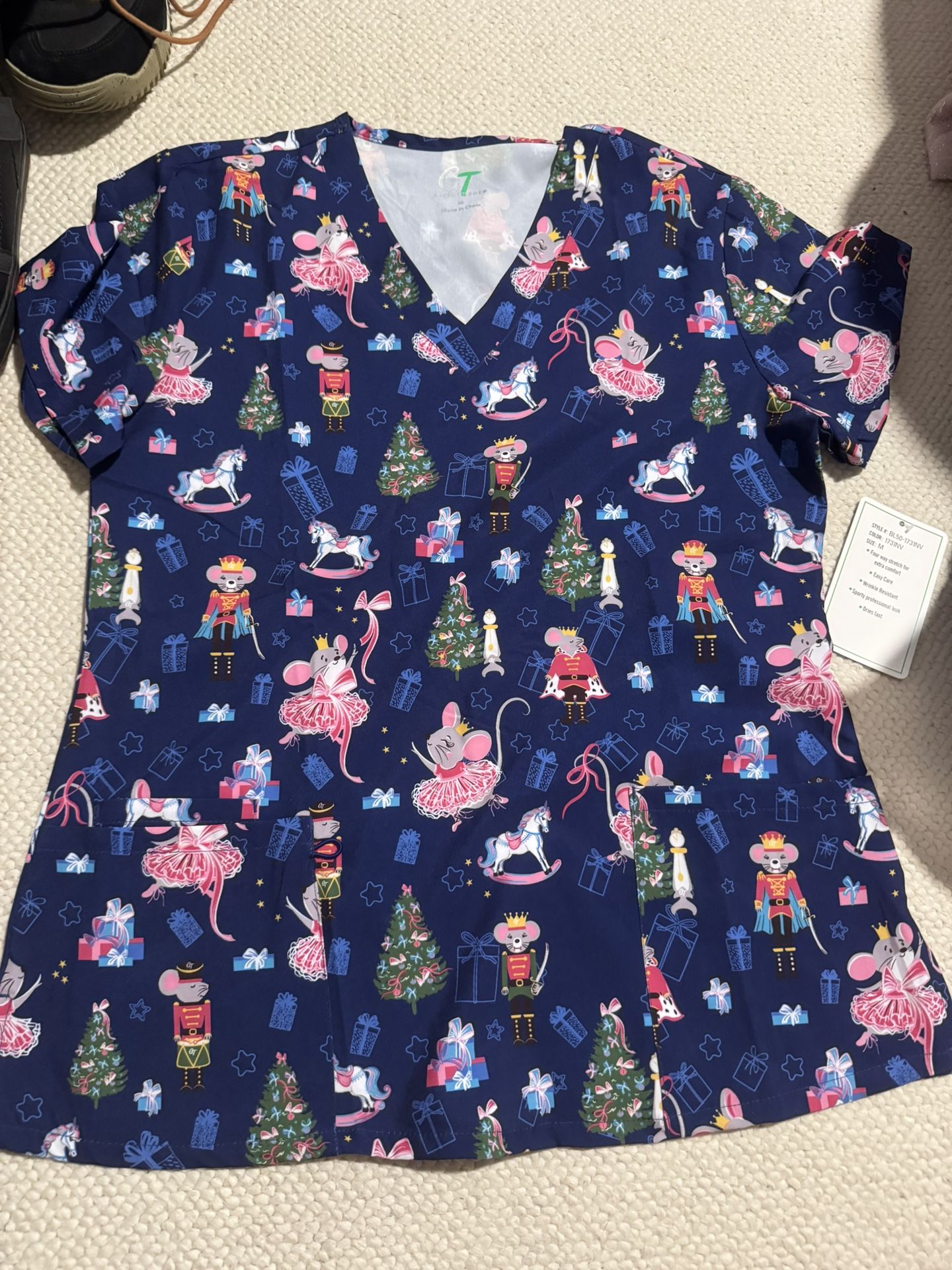 New Womens Size Medium Gt Performance Scrub Top