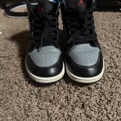 jordan 1s shadows 
