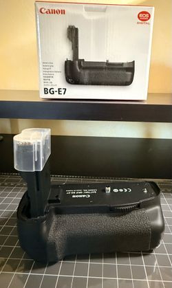 Canon BG-E7