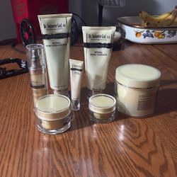 Dr. Jeannette Graf. M.D Rejuvenation Dermatological Formula. 