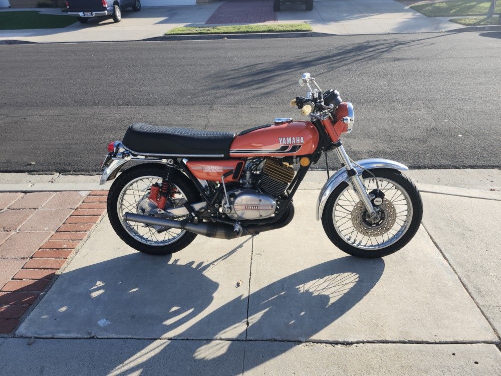 1975 Yamaha RD350