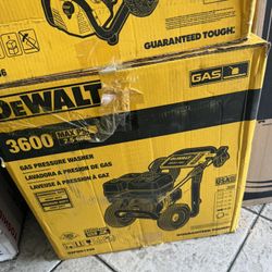 Presure Washer Dewalt 3600 Honda GX2.5 