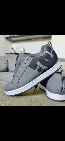 DC shoes / skate shoes