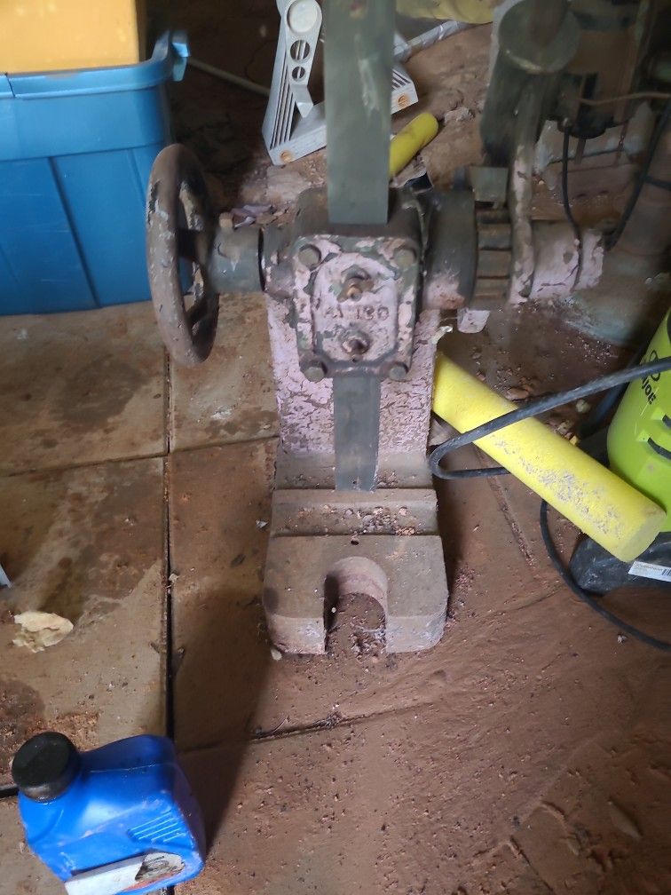 Fabco 3 ton Arbor Press