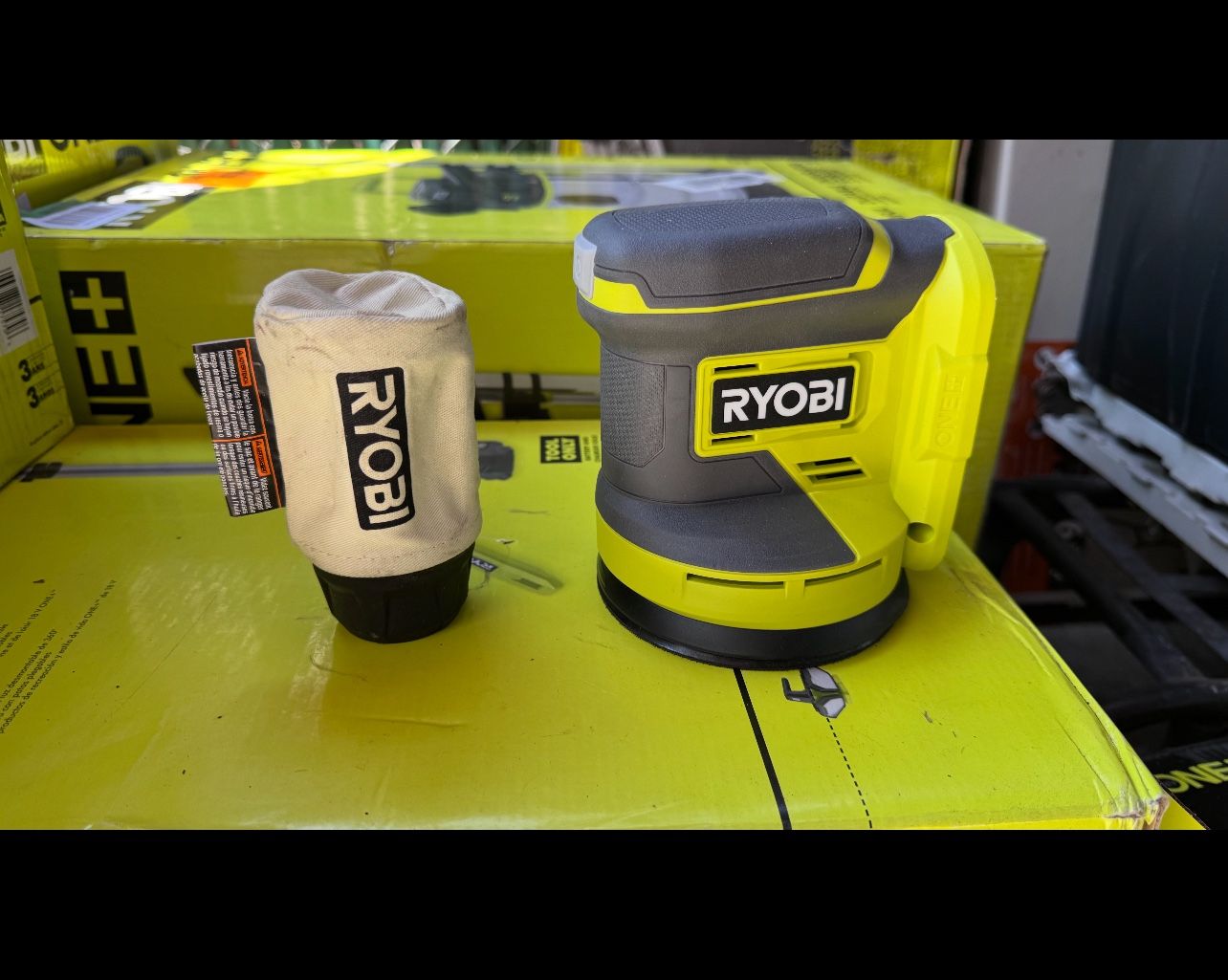 Ryobi 18V Sander (Tool Only)