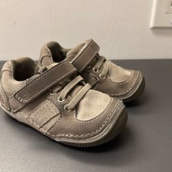Stride ride Shoes - Size 6W Barely Worn