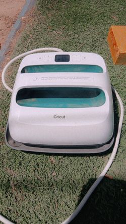 CRICKET HEATED TSHIRT PRESS