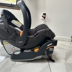 Chicco Keyfit Infant Car seat 