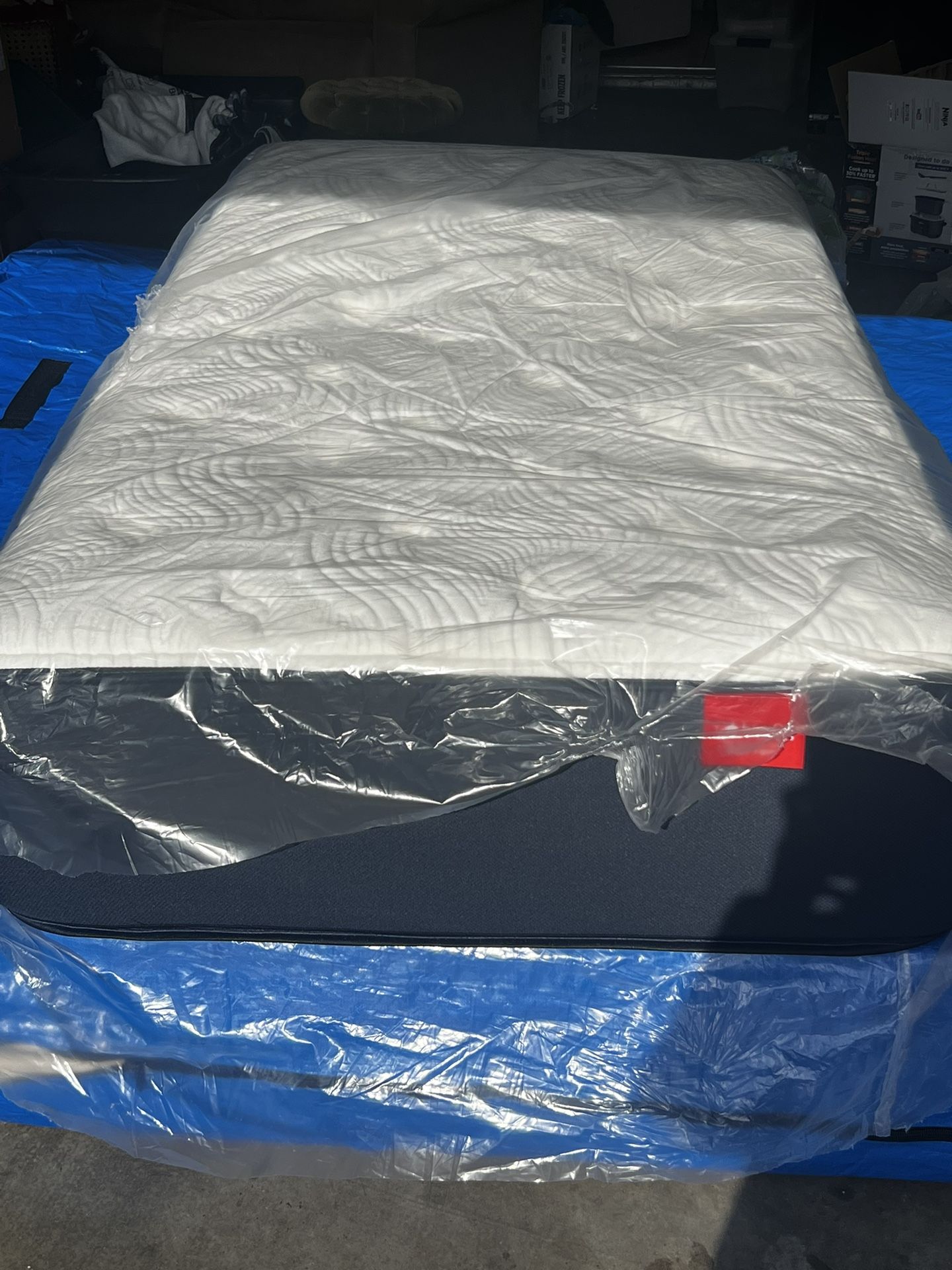 New Twin Size Big Fig Mattress $299