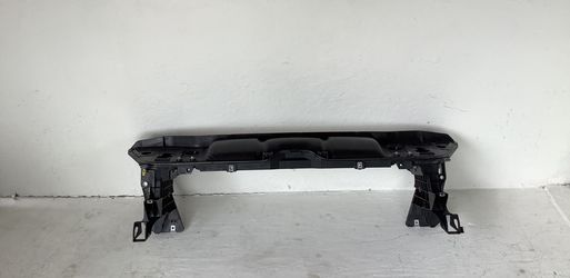 2020 2026 Mercedes Benz GLS450 radiator support (14)