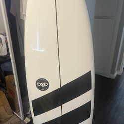 BRAND NEW 5’10 SURF BOARD