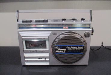 1980's Boombox Radio Cassette Player. MINT CONDITION,  NEW!!