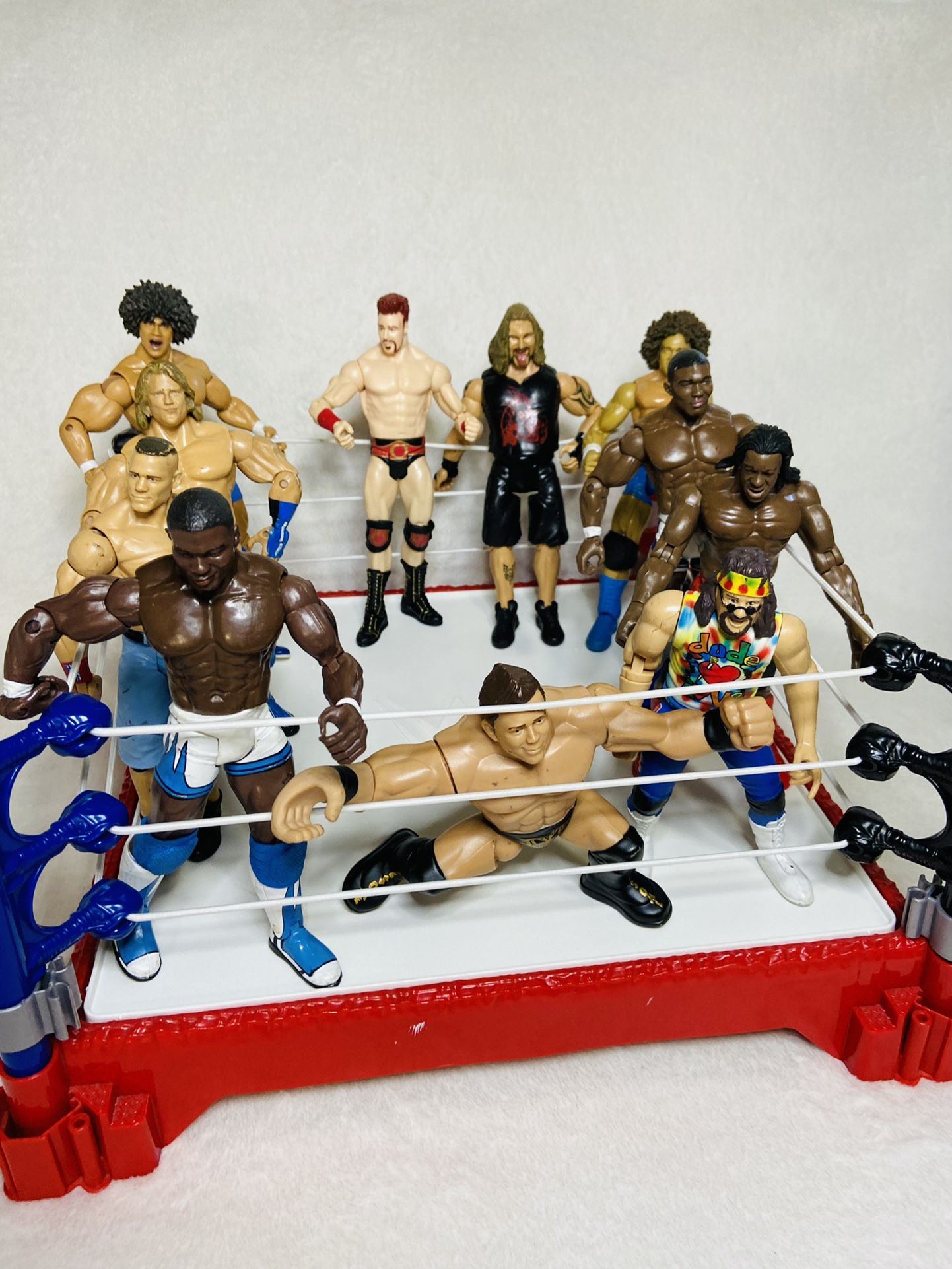WWE Wrestling Action Figure Lot + WWE Wrestling Arena