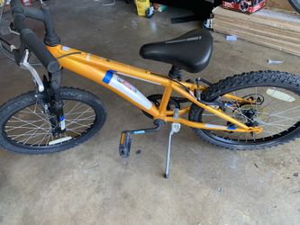 2 Diamondback Bicycles Cobra 20 Youth 20" Wheel Mountain Bike