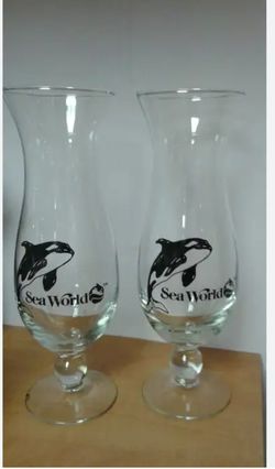 SeaWorld Hurricane Glass 10 Tall  Collectable 4 Pcs..