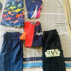 LARGE LOT OF BOYS CLOTHES 