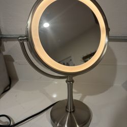 Vanity Makeup light