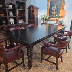Tommy Bahama Kingstown Pembroke Extendable Dining Table – Like New!