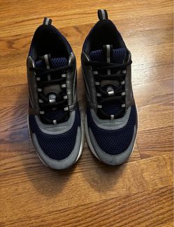 Dior b22