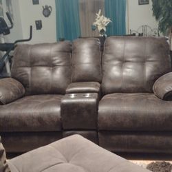 New leather Sofa for sale( Need gone Asap)