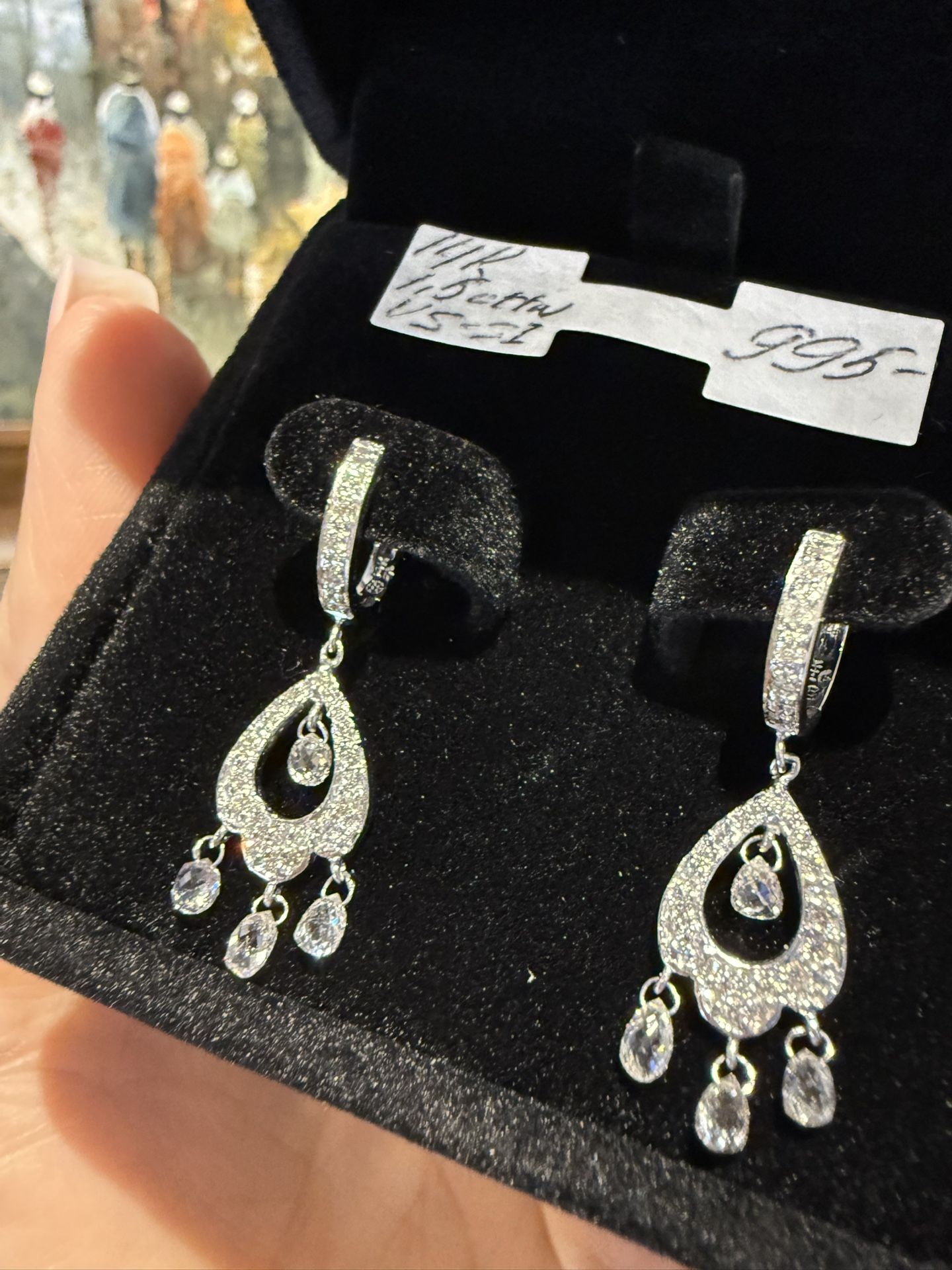 14K White Gold Natural Diamonds Earrings