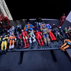 Action Figures 