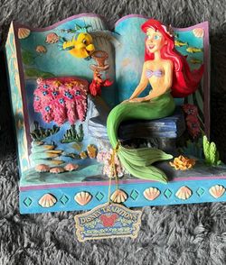 Jim Shore Disney Little Mermaid figures story book & Sea Shell