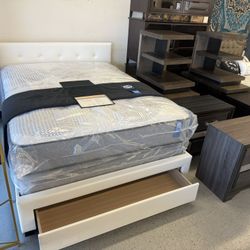 Furniture, Mattress, Boxspring, Bunk, Bed, Bedframe, Dresser, Mirror, Nightstand, Nightstand, Chest