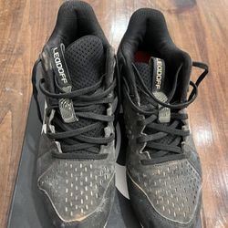 UA Lead off Mid RM Baseball Cleats