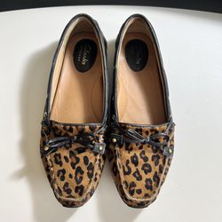 Clarks Artisan Leopard Print Loafers Sz 7