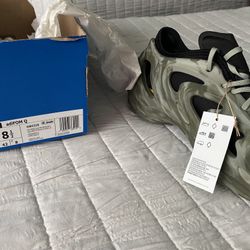 Adidas adiFOM Q Olive Strata Size 8.5 – Brand New w/ Box