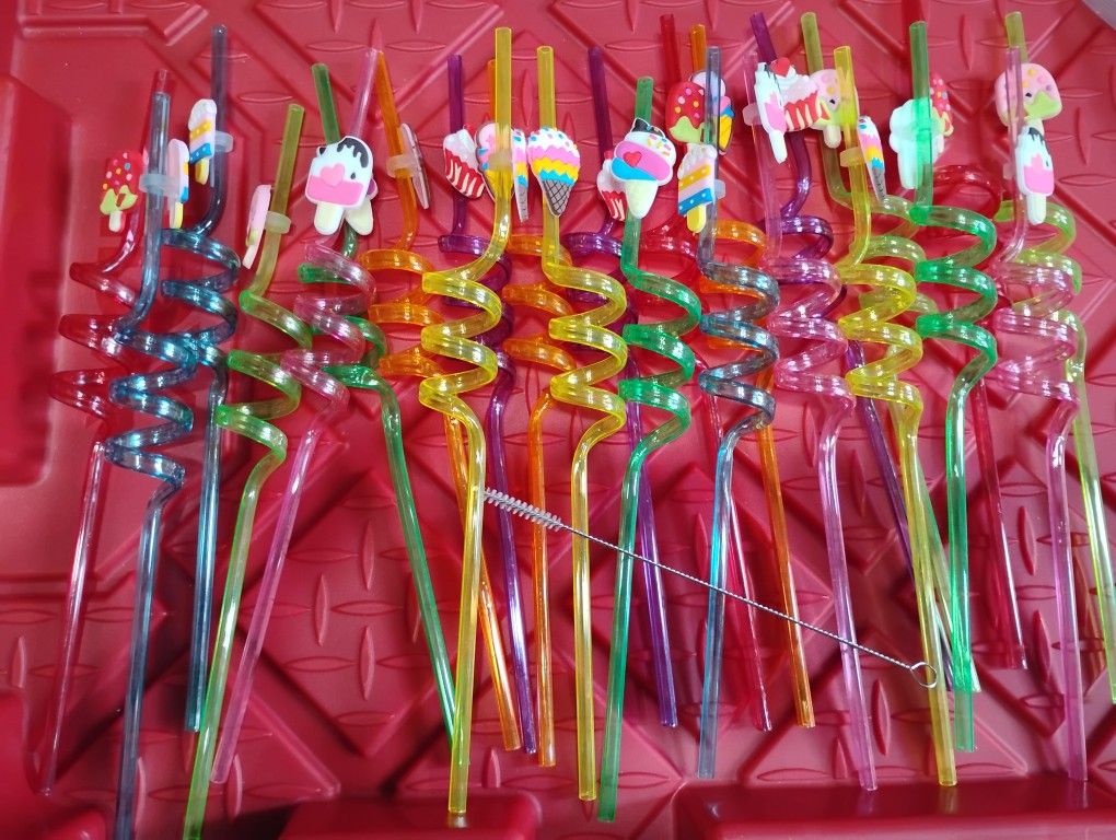 Party Straws 

