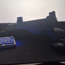 Splat ball gun Sub zero 11v battery but no charger and no mag comes wit 20k orbez