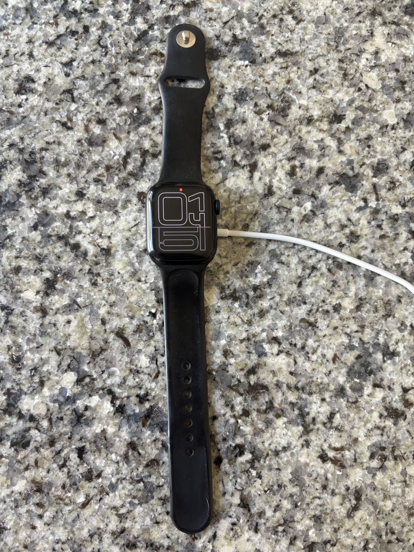 Apple Watch (Series 8) - Cellular  41 mm - Aluminium Black