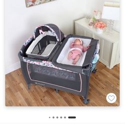 Portable Baby Crib Play Area 