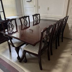 Dining table/Mesa con 6 sillas