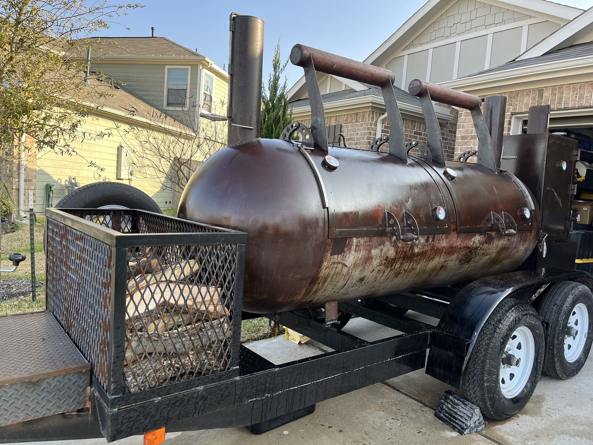 500 Gallon BBQ Pit - Smoker & Warmer