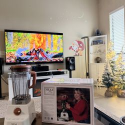 Mesa Mia Blender By Jenny Martinez 