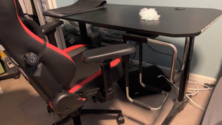 QUEEN BED FRAME AND 55” GAMING TABLE