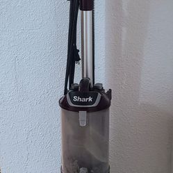 SHARK Rotator Lift Away DuoClean Pro w/Self Cleaning Brushroll Vacuum
